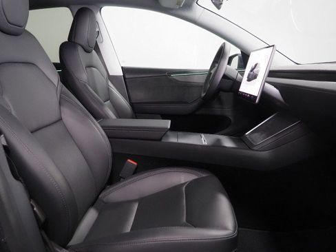 Used 2026 Tesla Model Y Long Range RWD image 16