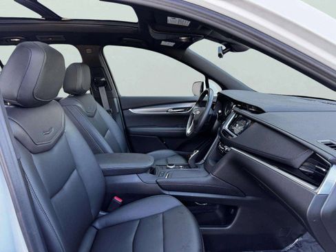 Used 2024 Cadillac XT6 Luxury w/ LPO, Floor Liner Package image 64