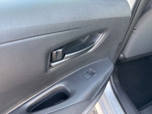 Used 2024 Toyota Corolla LE image 21