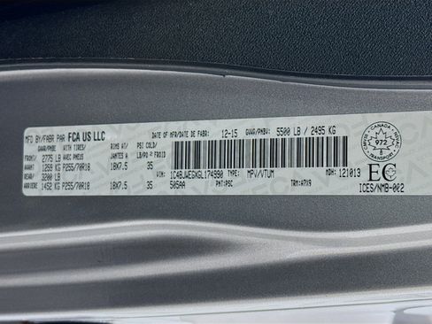 Used 2016 Jeep Wrangler Unlimited Sahara w/ Dual Top Group image 37