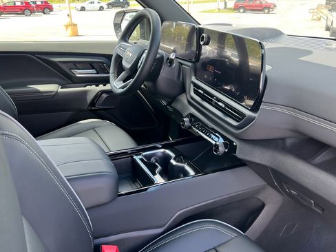 New 2026 Chevrolet Silverado EV LT image 13