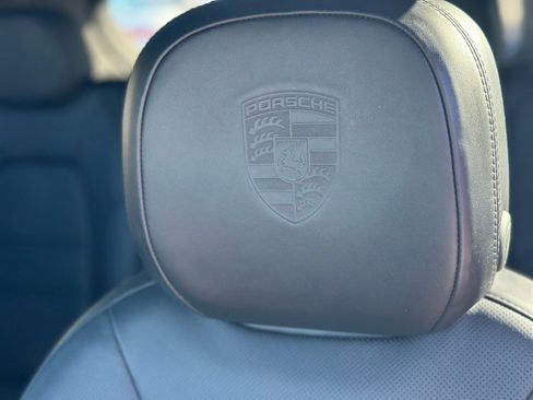 Used 2019 Porsche Cayenne E-Hybrid image 41