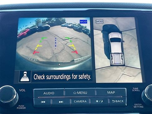 Used 2023 Nissan Titan PRO-4X w/ Pro-4x Convenience Package image 14