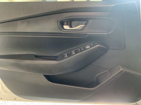 Used 2023 Honda Accord EX image 26