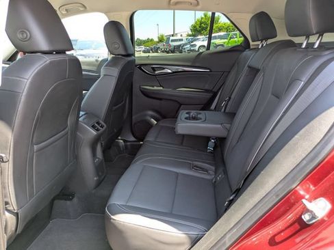Used 2023 Buick Envision Essence AWD/4WD image 19