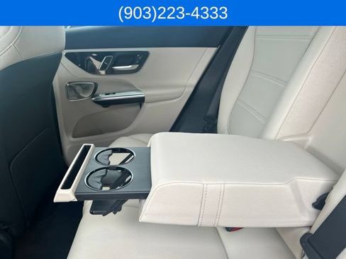 Used 2026 Mercedes-Benz GLC 300 image 42