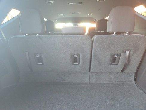 New 2026 Chevrolet Traverse LT image 15