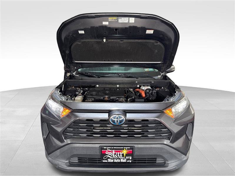 Used 2020 Toyota RAV4 LE AWD/4WD image 11