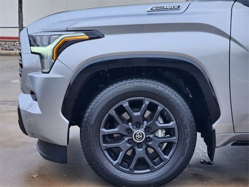 Used 2024 Toyota Sequoia Platinum image 5