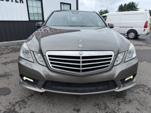 Used 2011 Mercedes-Benz E 550 4MATIC Sedan w/ Premium 2 Pkg image 2