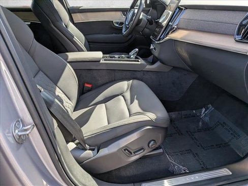 Used 2026 Volvo XC90 B6 Core AWD/4WD image 21