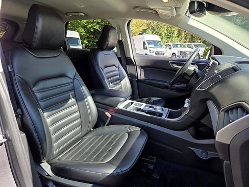 Used 2021 Ford Edge SEL image 17