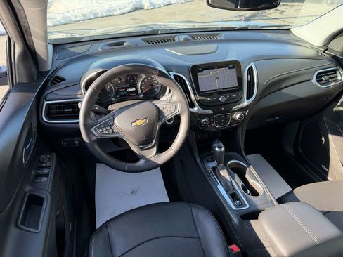 Used 2018 Chevrolet Equinox Premier image 12