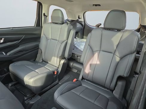 Used 2026 Subaru Ascent Limited AWD/4WD image 13