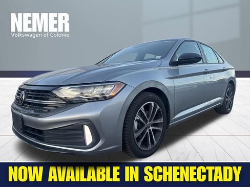Used 2023 Volkswagen Jetta Sport image 1
