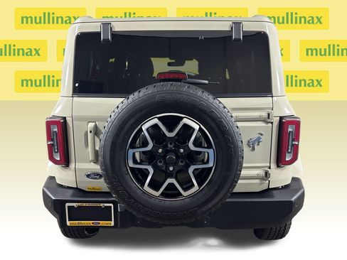 Certified 2025 Ford Bronco Outer Banks image 10