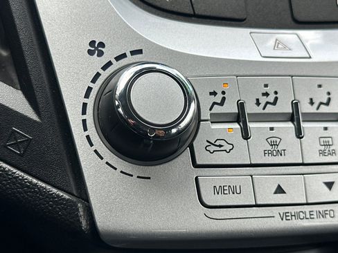 Used 2016 Chevrolet Equinox LS FWD image 29