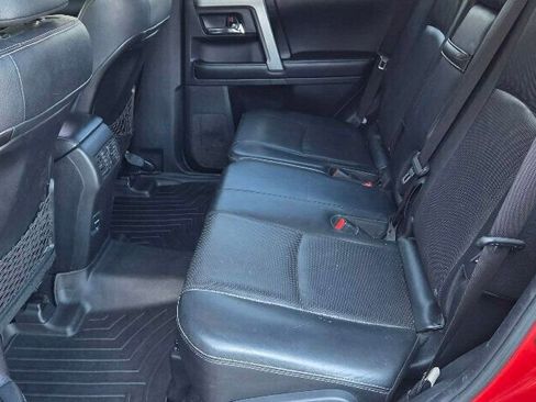Used 2014 Toyota 4Runner Limited image 14