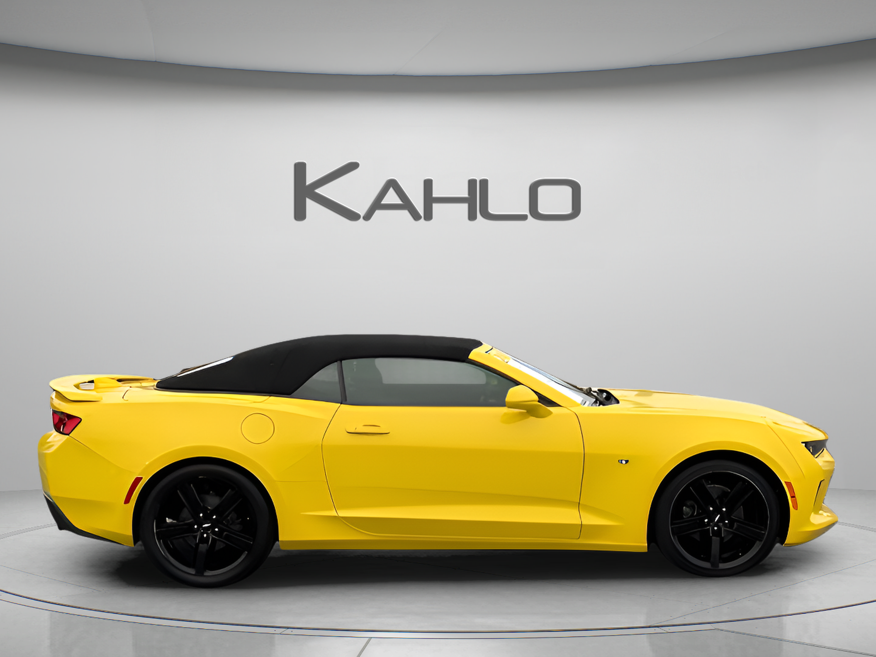 Used 2017 Chevrolet Camaro LT RWD image 5