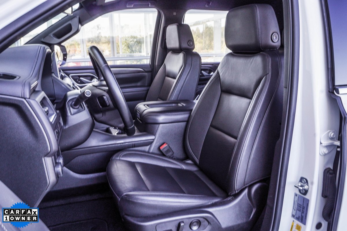 Used 2024 Chevrolet Suburban LT RWD image 18