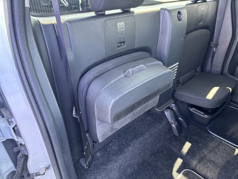 Used 2024 Nissan Frontier S w/ S Utility Package image 55