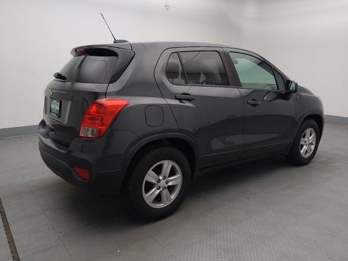 Used 2020 Chevrolet Trax LS w/ Tint and Cruise Package image 10