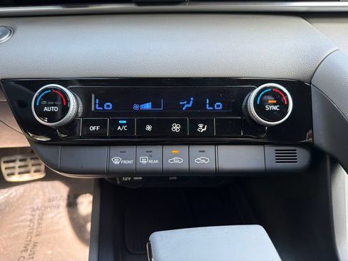 Certified 2026 Hyundai Elantra Sport FWD image 24