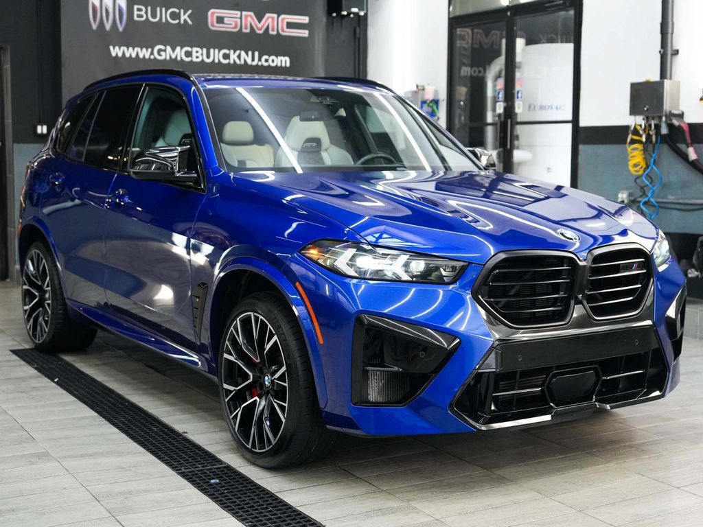 Used 2024 BMW X5 M Competition w/ Executive Package AWD/4WD image 3