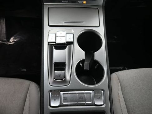 Used 2023 Hyundai Kona SE w/ Cargo Package FWD image 19