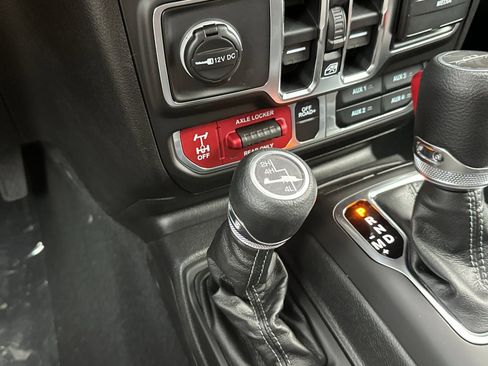 New 2026 Jeep Gladiator Mojave image 25