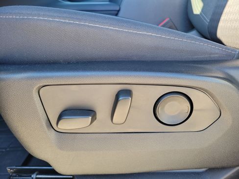 Used 2023 Chevrolet Tahoe LS image 20