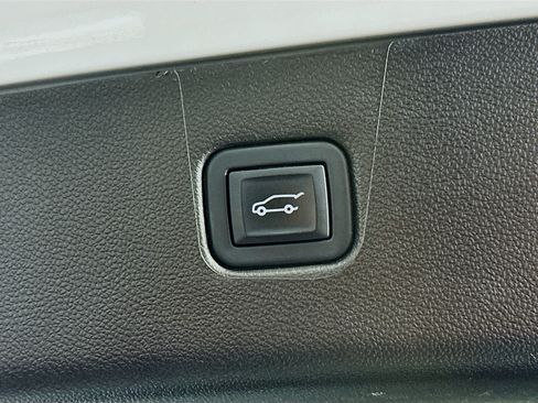 Used 2023 Chevrolet Blazer LT w/ Convenience Package image 31