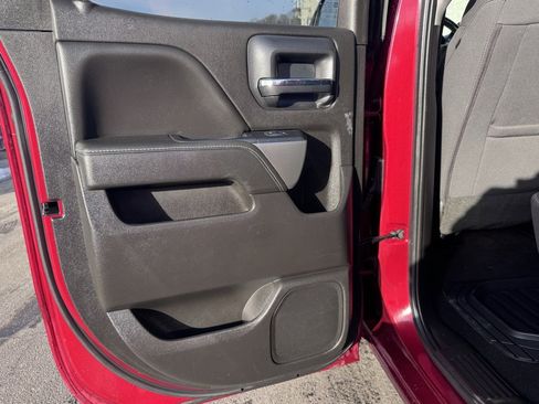 Used 2018 Chevrolet Silverado 1500 LT w/ All Star Edition image 21