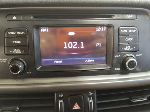 Used 2016 Kia Optima LX FWD image 25
