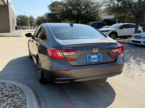Used 2019 Honda Accord EX image 3