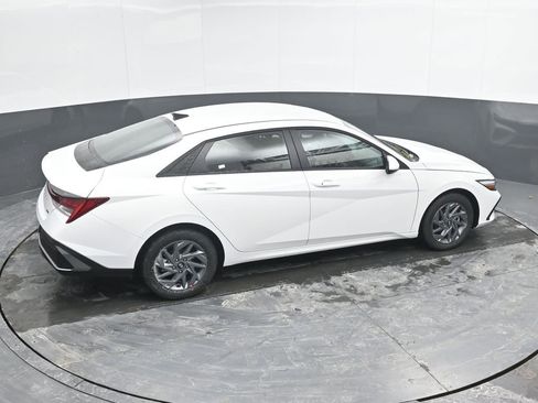New 2026 Hyundai Elantra Blue image 36