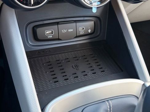 New 2026 Hyundai Venue SEL FWD image 23
