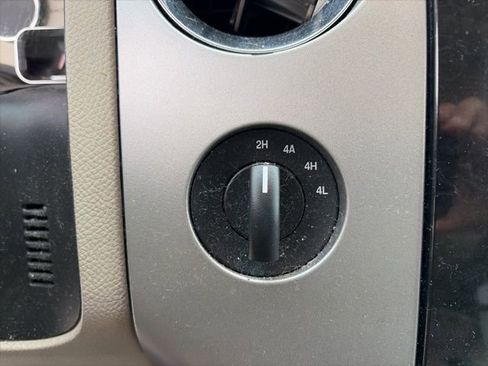 Used 2013 Ford Expedition EL Limited image 27