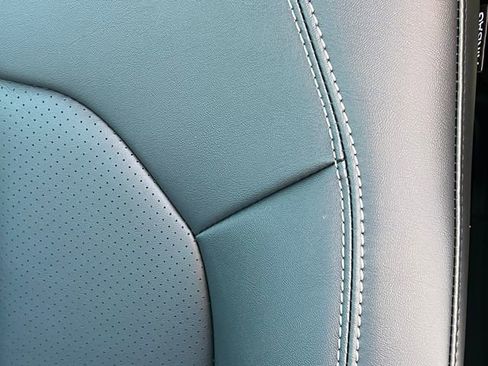New 2026 Chrysler Pacifica Select FWD image 13