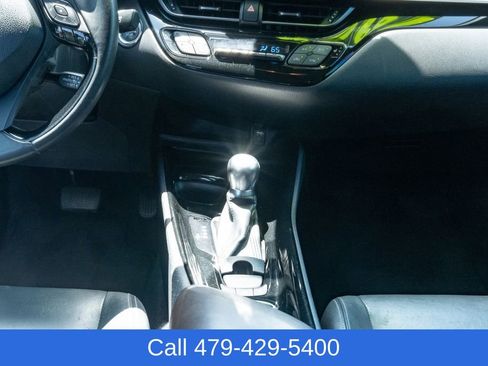 Used 2019 Toyota C-HR Limited FWD image 35