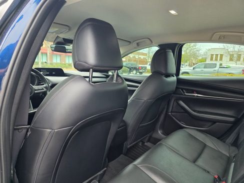 Used 2022 MAZDA MAZDA3 s image 27