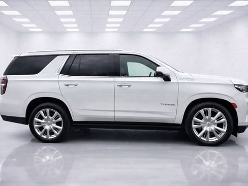 Used 2023 Chevrolet Tahoe High Country image 3