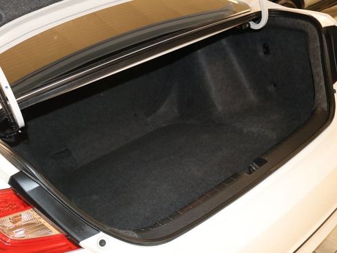 Used 2019 Honda Accord LX image 88