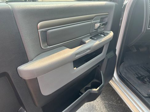 Used 2015 RAM 1500 Express image 3