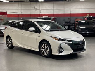 Used 2018 Toyota Prius Prime Advanced video 2