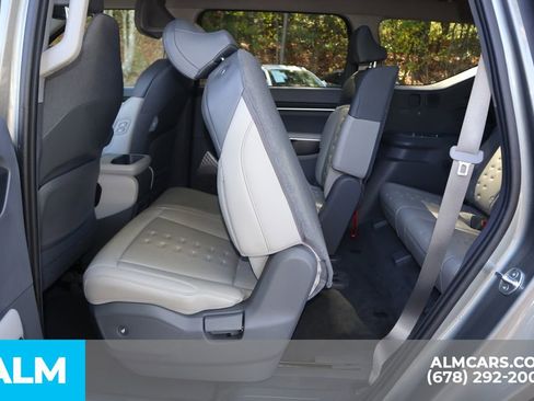 Used 2024 Kia EV9 Wind image 25