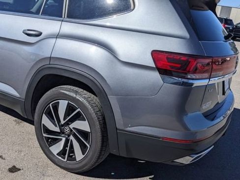 Used 2024 Volkswagen Atlas SE image 56