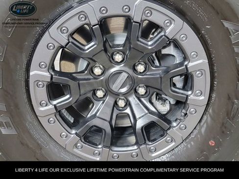 Used 2025 Ford Bronco Raptor AWD/4WD image 10