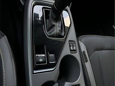 Used 2024 Subaru Crosstrek 2.5i Wilderness w/ Wilderness Package image 27