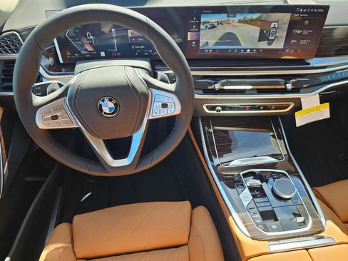 New 2026 BMW X7 xDrive40i w/ Climate Comfort Package AWD/4WD image 18